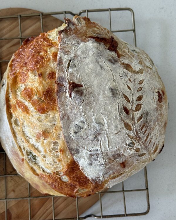 Cheesy Mozzarella Loaf 3
